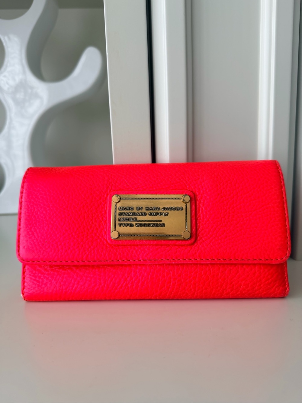 MARC JACOBS Neon Pink Pebbled Large Leather Classic Wallet